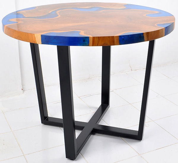 natural teak and blue resin round table