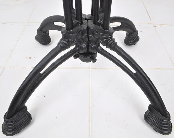 cast iron table legs