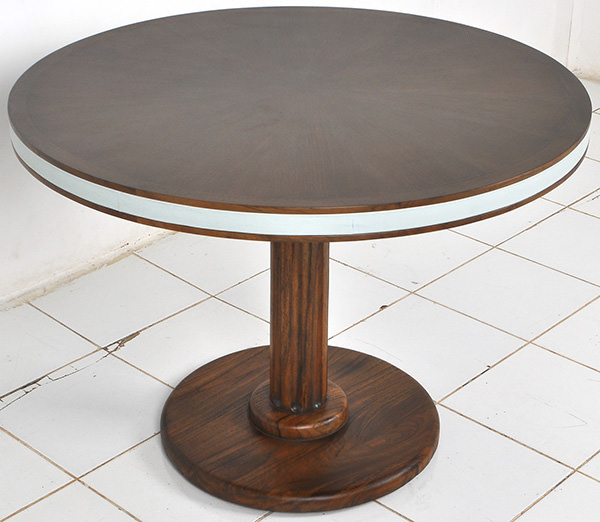 restaurant teak round table