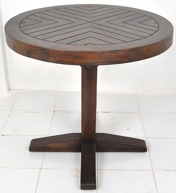 round outdoor teak table