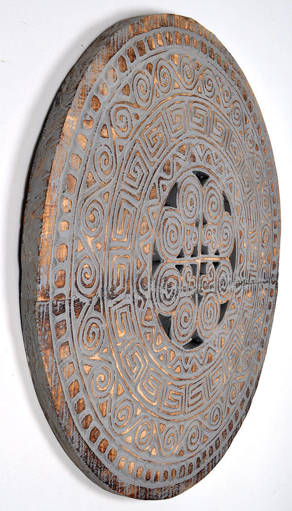 Round wooden wall decor