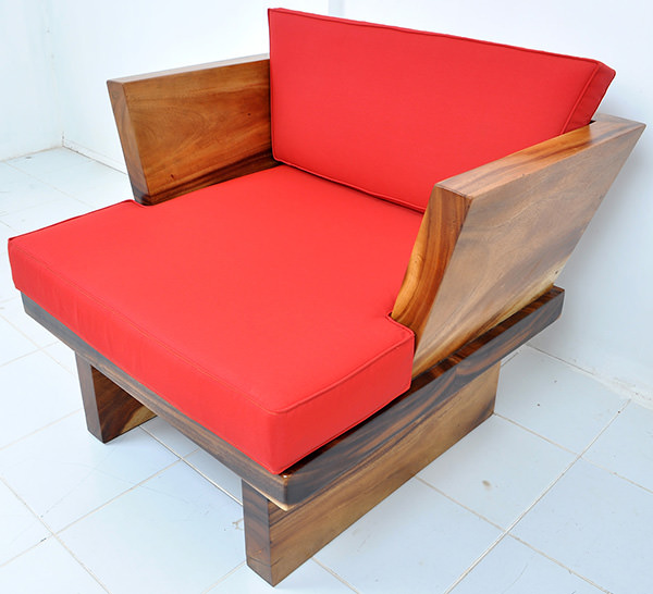 suar couch chair