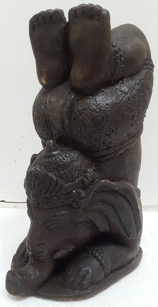 standing ganesh sculpture