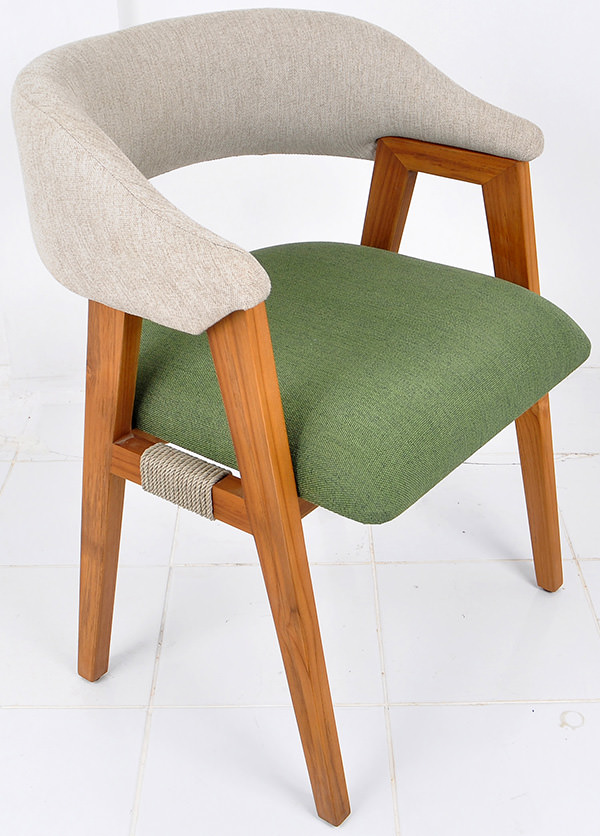 Dining armchair with linen upholstery