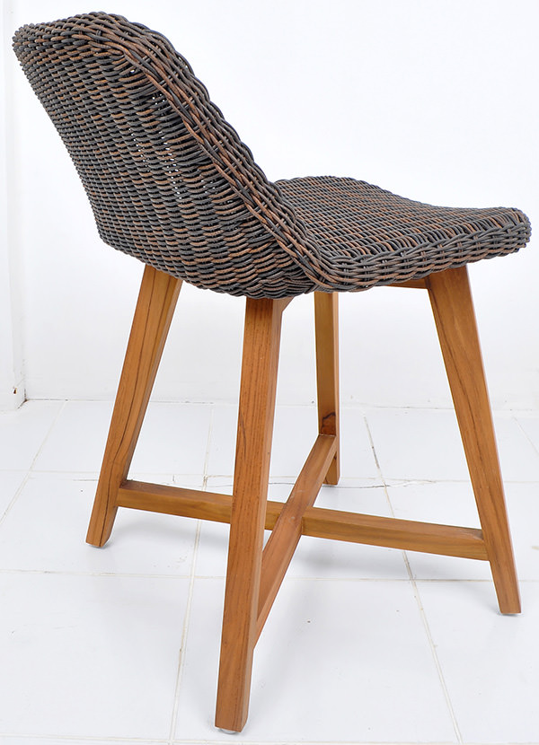 Outdoor dining chair