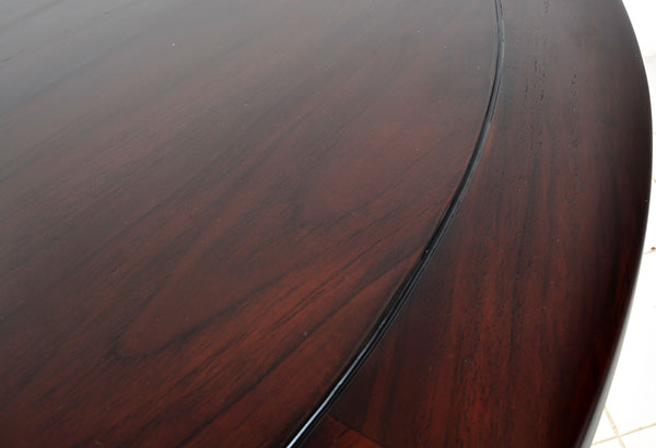 indoor teak restaurant table