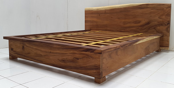suar bed frame with headboard with a natural shape and a wooden bed frame