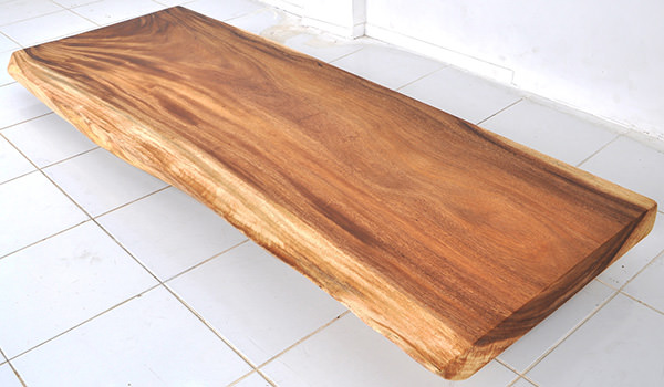 suar table with live edges