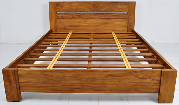 teak minimalist bed