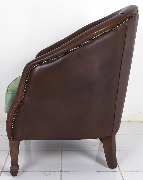 chesterfield tub brown leather chair