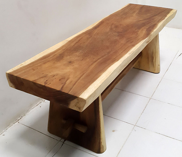 suar dining table with natural edges