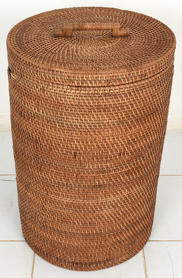 round rattan laundry basket