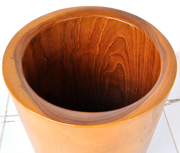 wooden pot