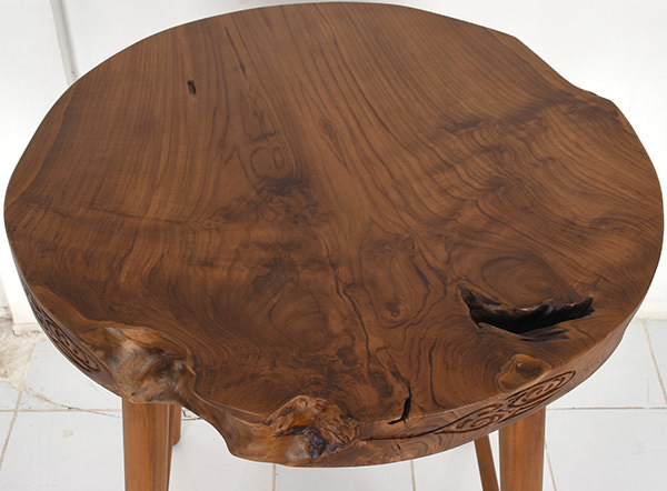 round wooden table