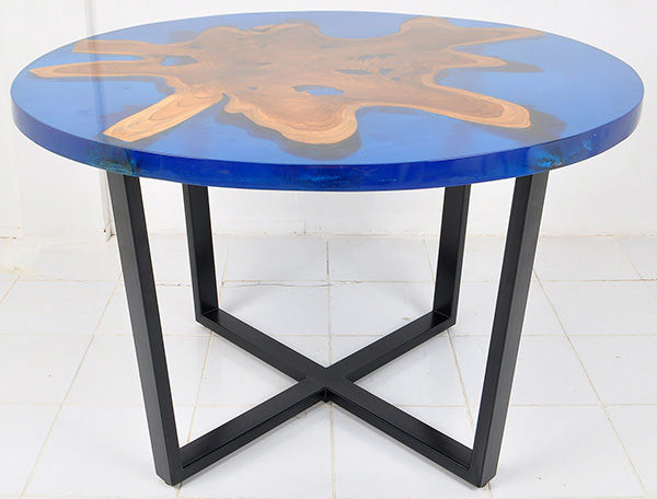 resin and teak round table