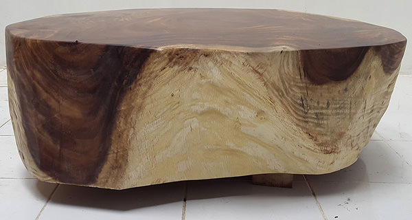 suar coffee table