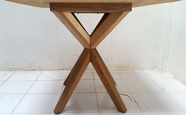 suar wood table