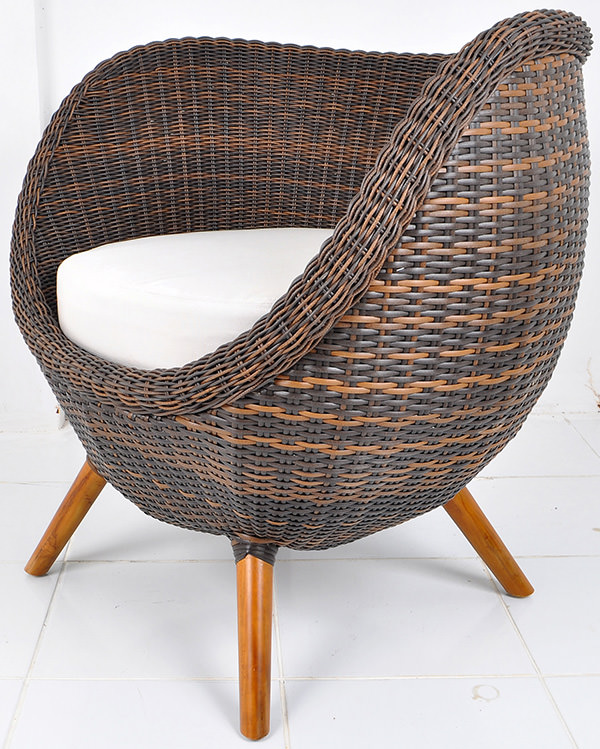 Rattan and cane Scandinavian outdoor Egg chair