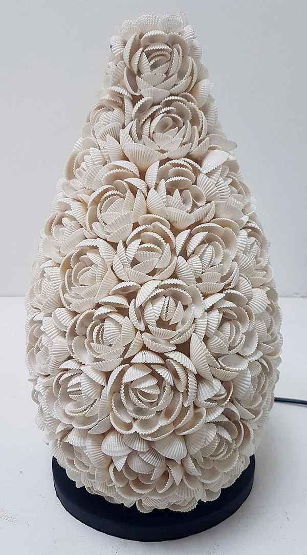shells lamp with flower pattern