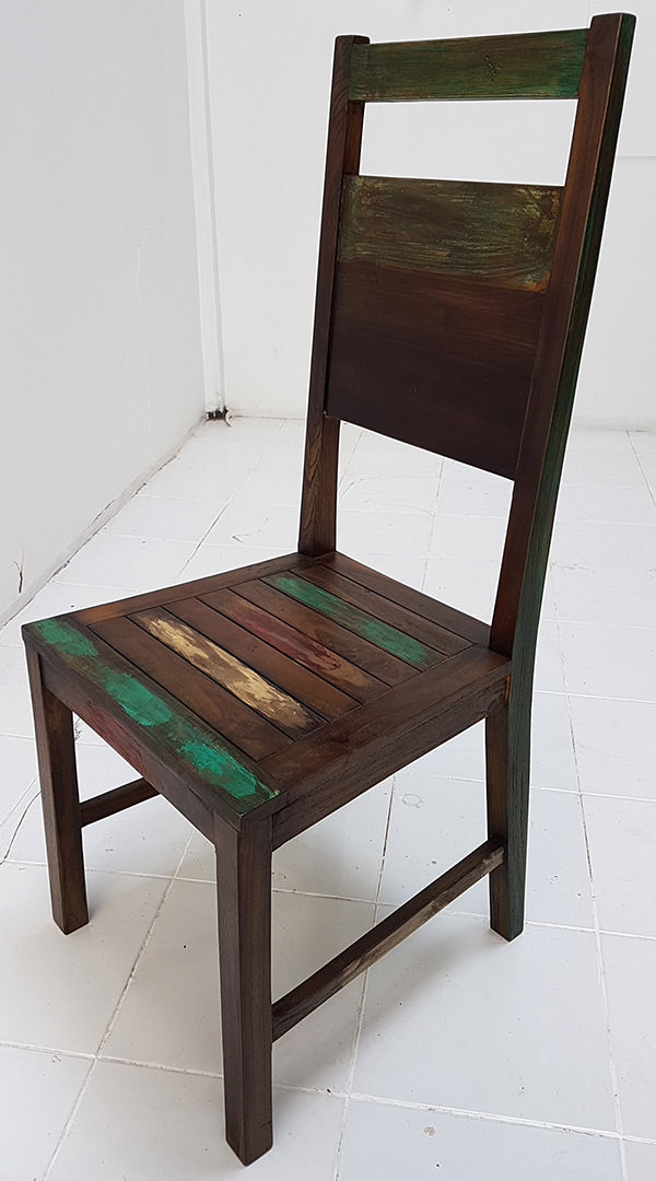 teak chair with a dark boat wood finish and a semi-gloss coating