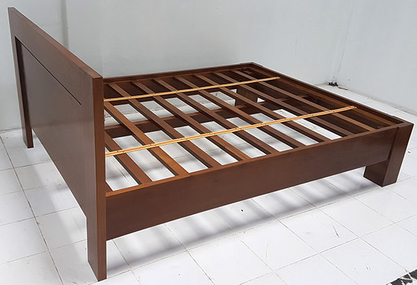 teak wood queen sized bed frame with dark brown finish
