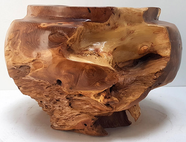 rain tree wood decorative pot with natural finishing