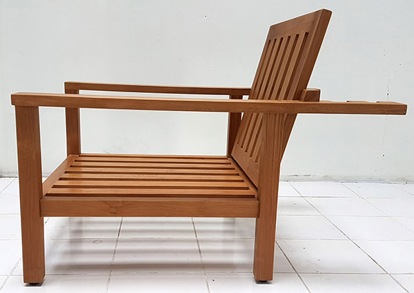 teak outdoor armchair with inclined backseat