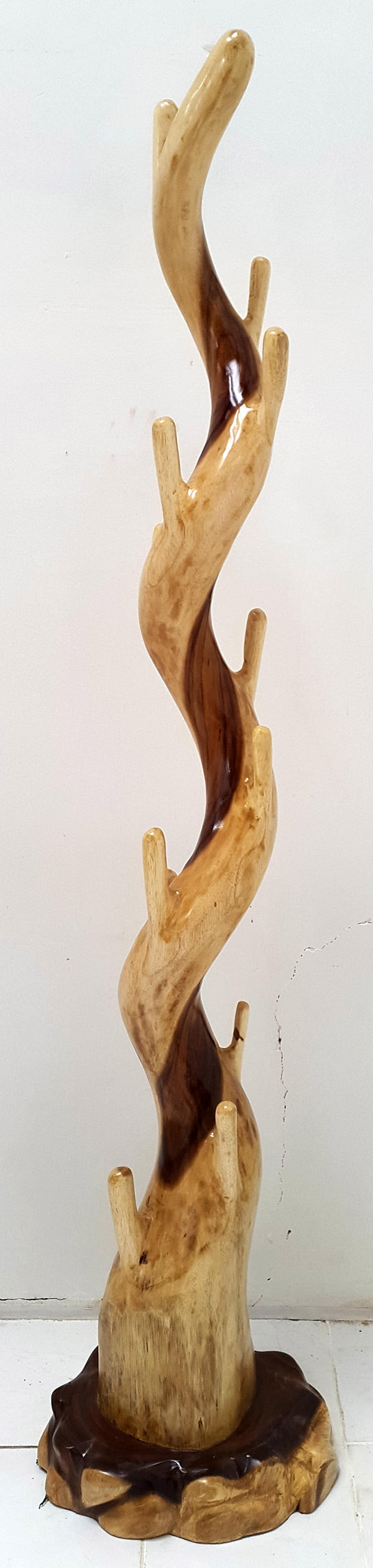 suar coat hanger with natural edges