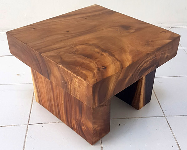 square suar coffee table
