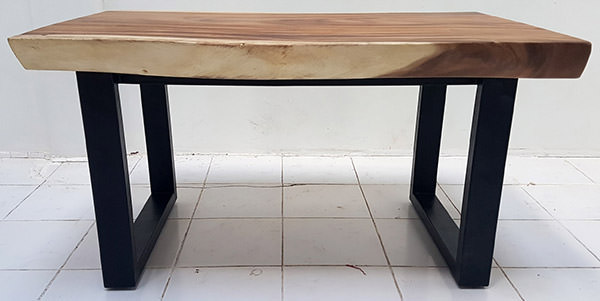 suar dining table