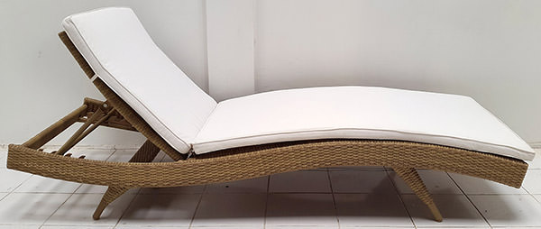 synthetic rattan lounge chair