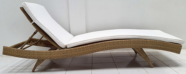 synthetic rattan lounge chair for swimming pool