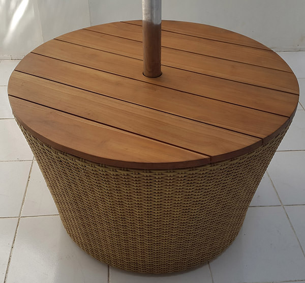 synthetic rattan umbrella with wooden base