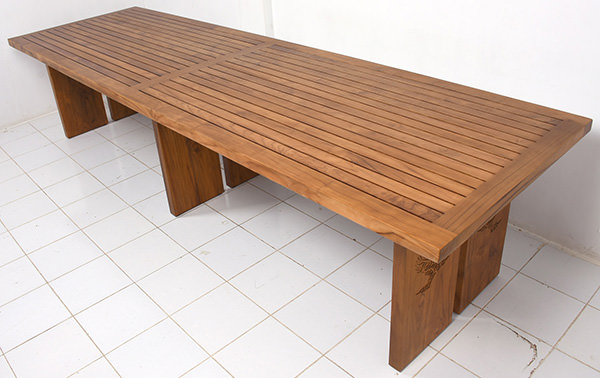 outdoor rectangle tables with Scandinavian design legs