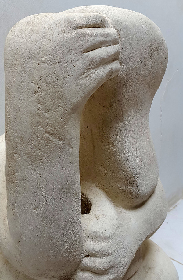 white sculpture