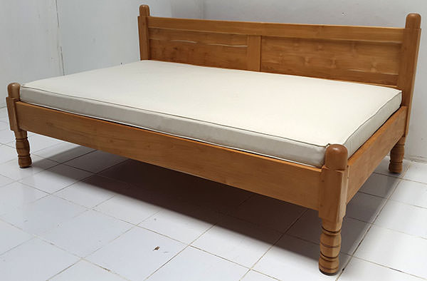 natural outdoor garden teak day bed with white mattress