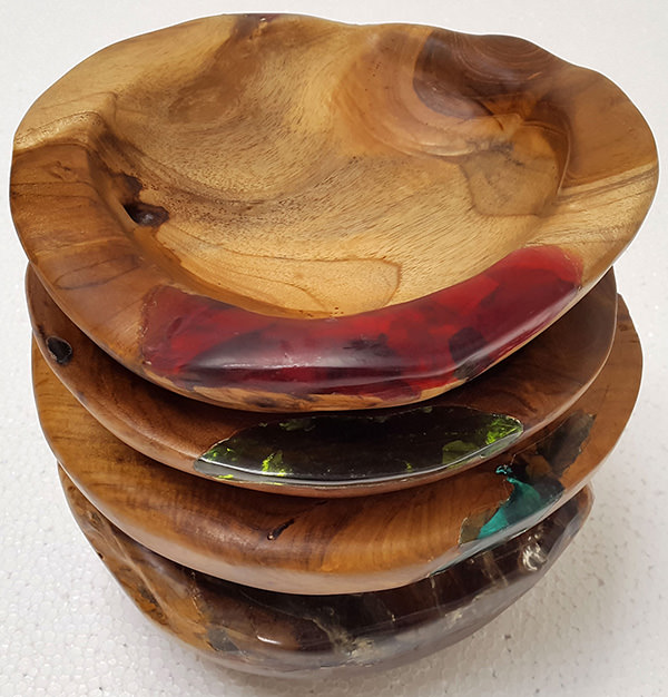 teak and colored resin plates