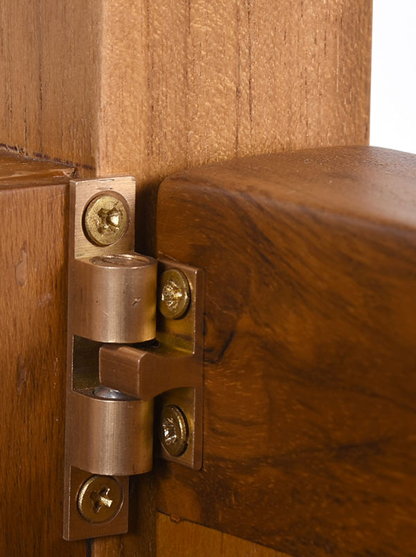 brass hinges