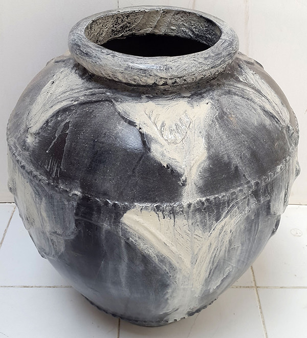 black terracotta pot