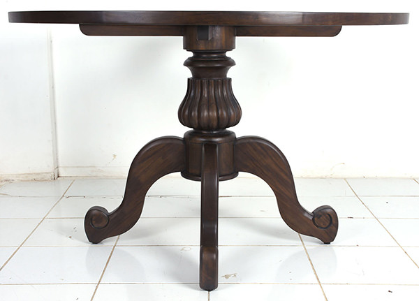 classic round terrace wooden dining table