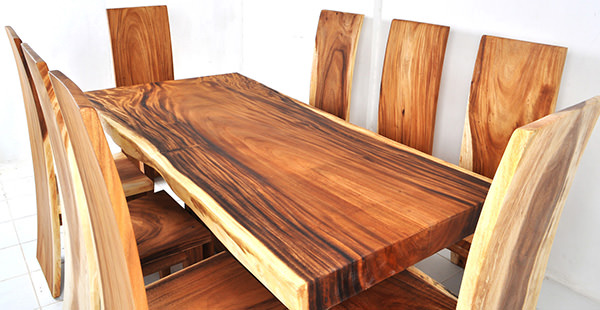 accacia wood dining set with natural finish