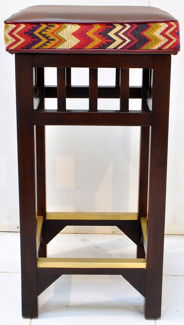 hospitality teak and brass bar stool manufacturing from Indonesia