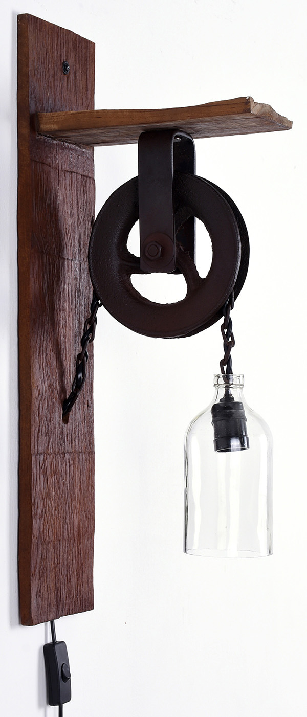recycled iron wall lamp