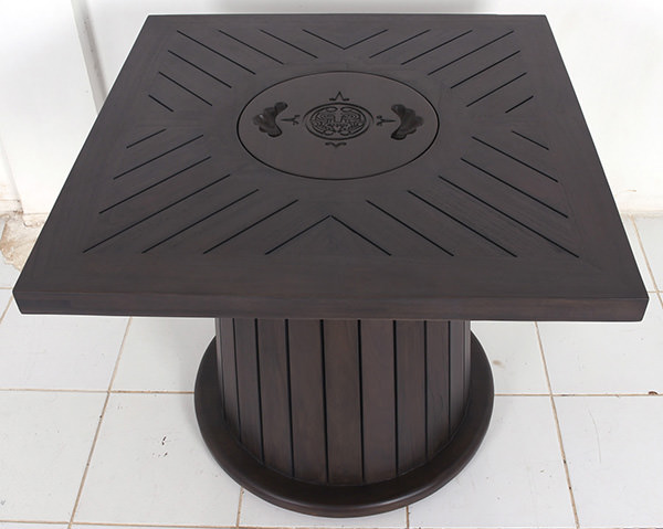 lounge outdoor square table