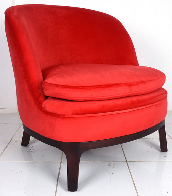 Kempinski Dubai Red Danish chaise lounge chair
