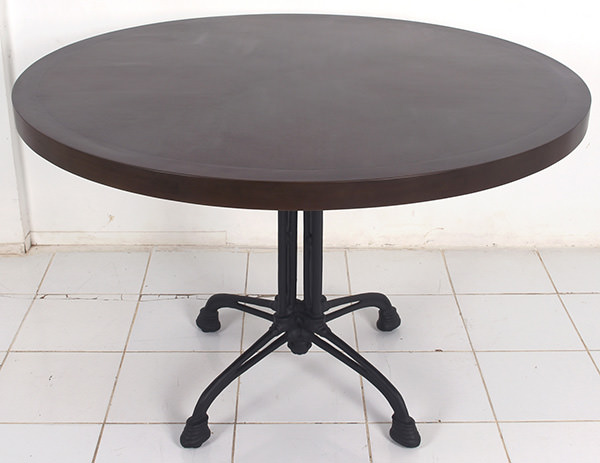 mahogany round table