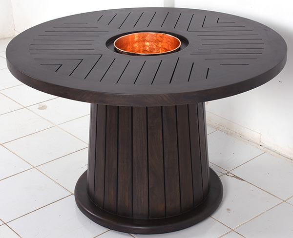 Monte Carlo champagne outdoor table