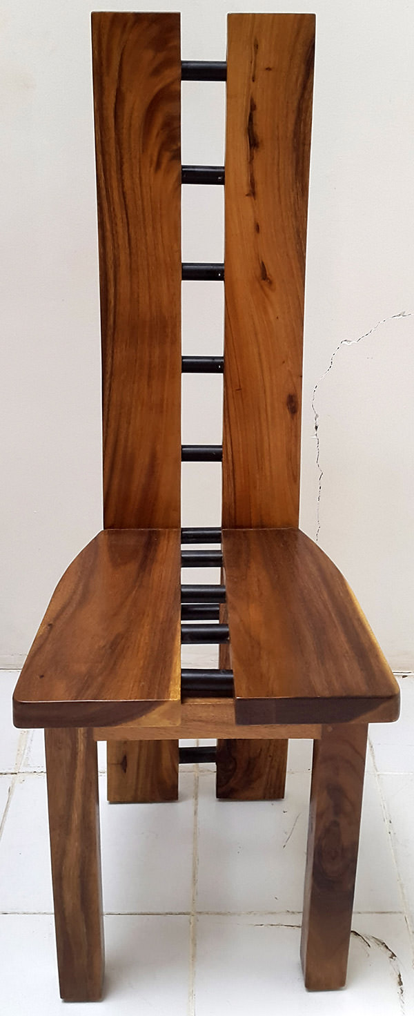 suar chair with iron connectors