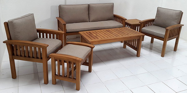 teak garden 2-seater sofa set with 2 armchairs and a coffee table