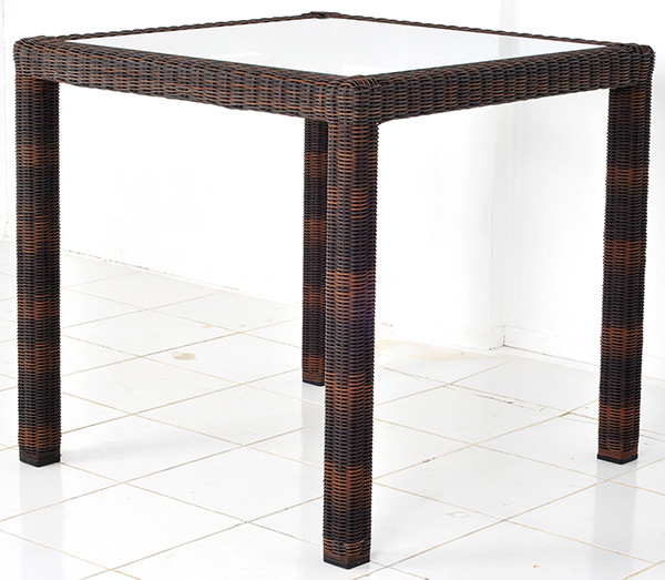 square outdoor table